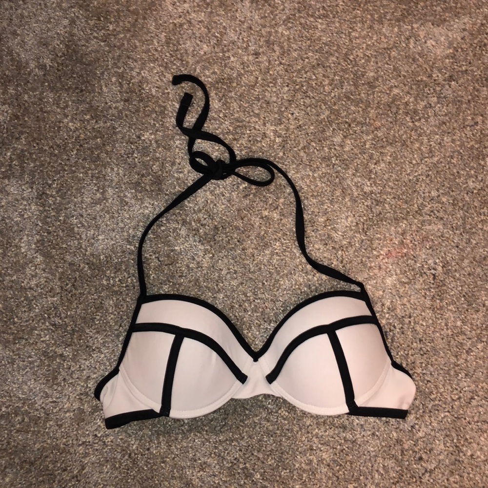 Bikini top